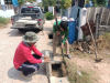 กองช่างเทศบาลตำบลพันดุง ดำเนินการซ่อมแซมฝาปิดท่อระบาย-รางระบายน้ำทิ้ง  ภายในหมู่บ้าน/ชุมชน ตำบลพันดุง