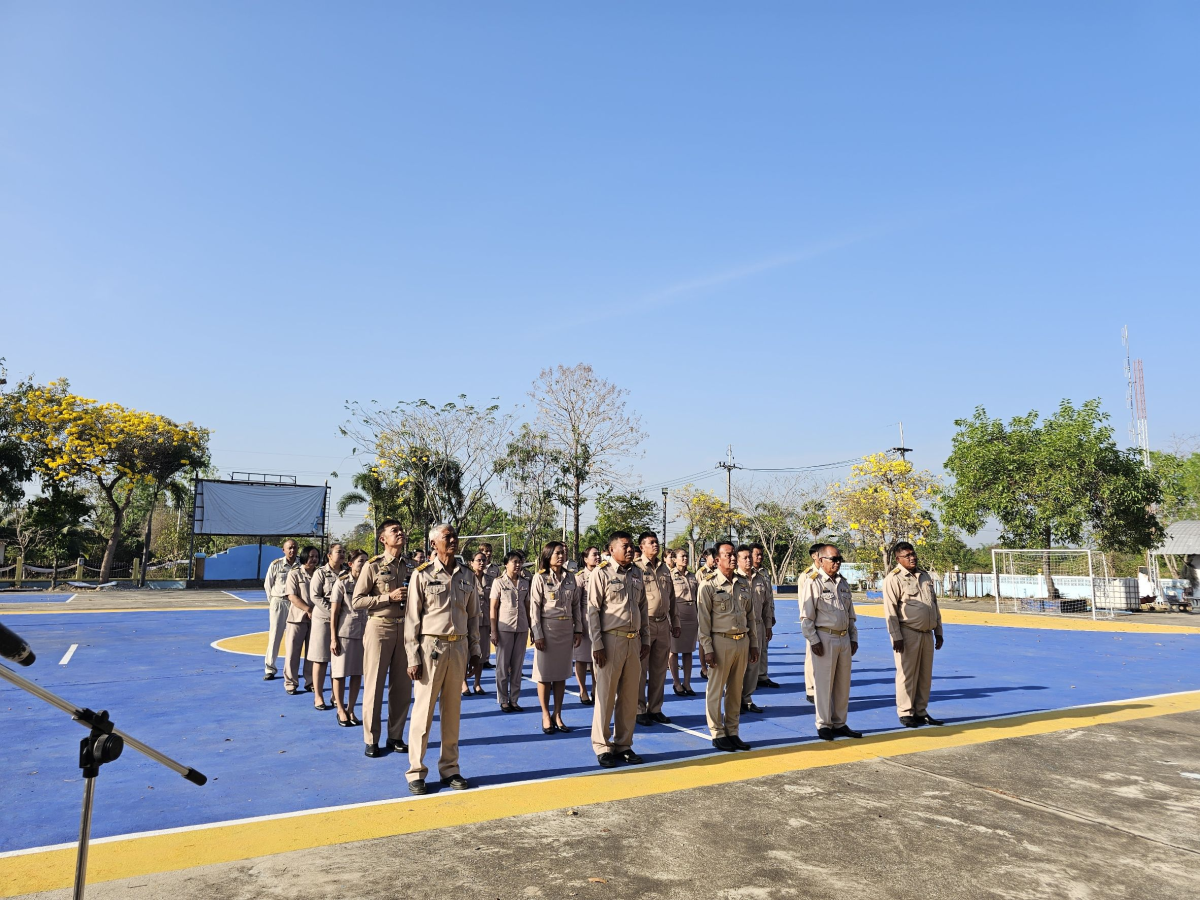 วันจันทร์ที่ 2 มีนาคม 256 9  เวลา 8.00 น.  คณะผู้บริหาร พร้อมด้วยประธานสภา. รองประธานสภา เลขานุการสภา และสมาชิกสภาเทศบาลตำบลพันดุง ข้าราชการและลูกจ้าง เทศบาลตำบลพันดุง ร่วมกิจกรรมเคารพธงชาติไทย ณ ลานกิจกรรมหน้าสำนักงานเทศบาลตำบลพันดุง โดยพร้อมเพรียงกัน