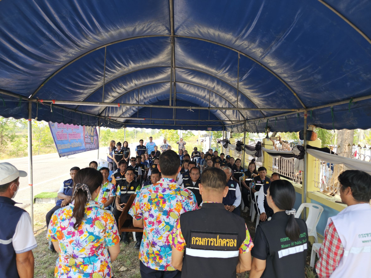 วันที่ 10 เมษายน 2569 นายสมภพ มุกดาสนิท นายอำเภอขามทะเลสอ เป็นประธานในพิธีเปิด จุดรวมบริการประชาชน เทศบาลตำบลพันดุง เทศกาลสงกรานต์ ประจำปีพ.ศ. 2569  ณ บริเวณหน้าสำนักงานเทศบาลตำบลพันดุง