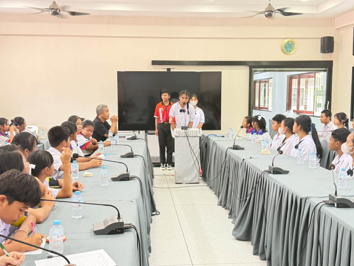 กองการศึกษา เทศบาลตำบลพันดุง นำเด็กและเยาวชนเข้าร่วมประชุมสามัญประจำปีสภาเด็กและเยาวชนอำเภอขามทะเลสอ
